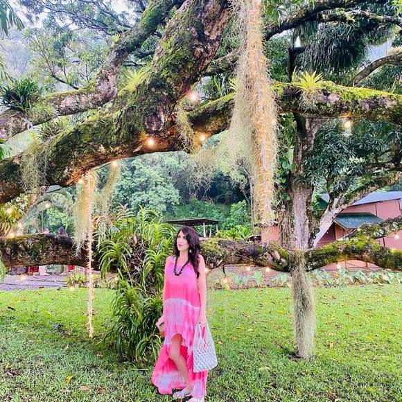 Meet your Posher, Sierra - Picture 4 of 5